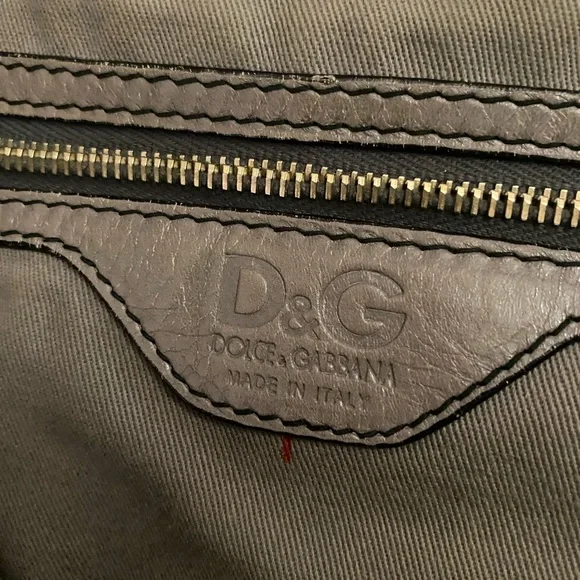 Gorgeous D&G Dolce & Gabbana Made in Italy large Leather Bag♥️♥️♥️ - Picture 9 of 11